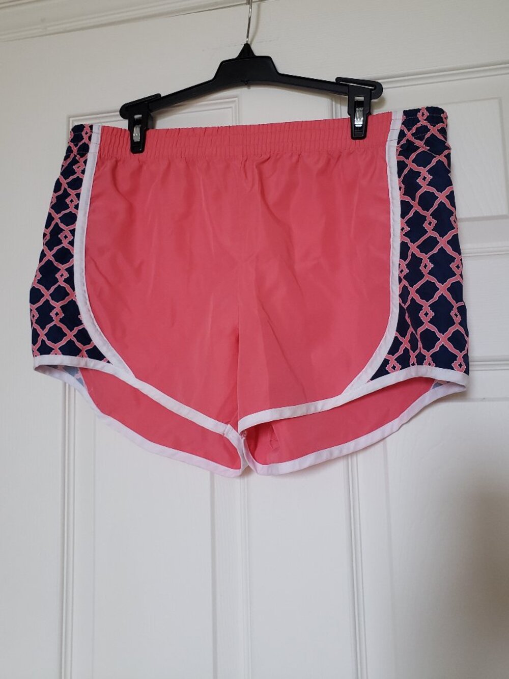Mud Pie Women's Coral and Navy Blue Lattice Active Shorts - Size Medium - EUC